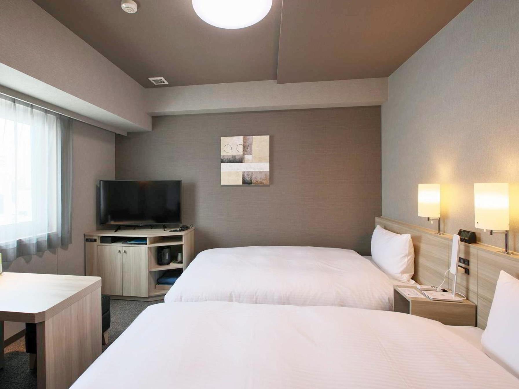Hotel Route Inn Hiratsukaeki Kitaguchi Экстерьер фото